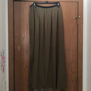 Hunter green maxi skirt